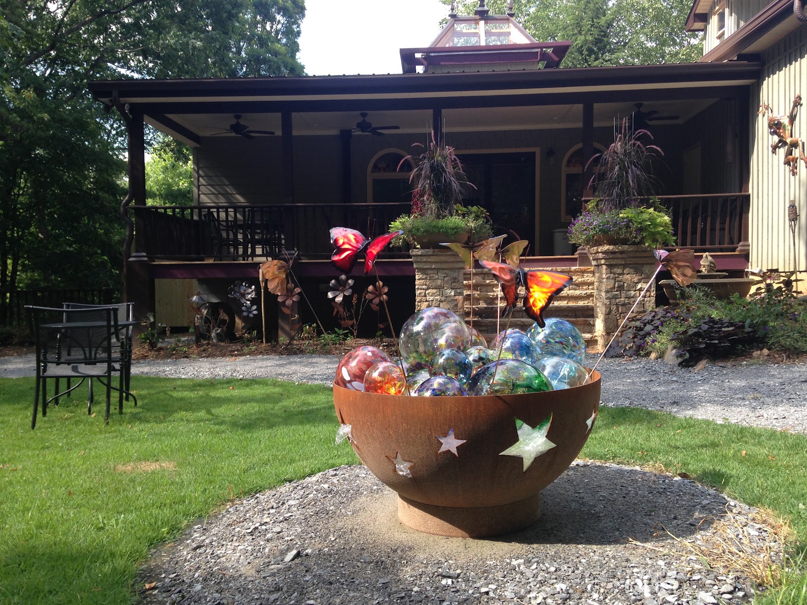 Feathers Edge Vineyards
