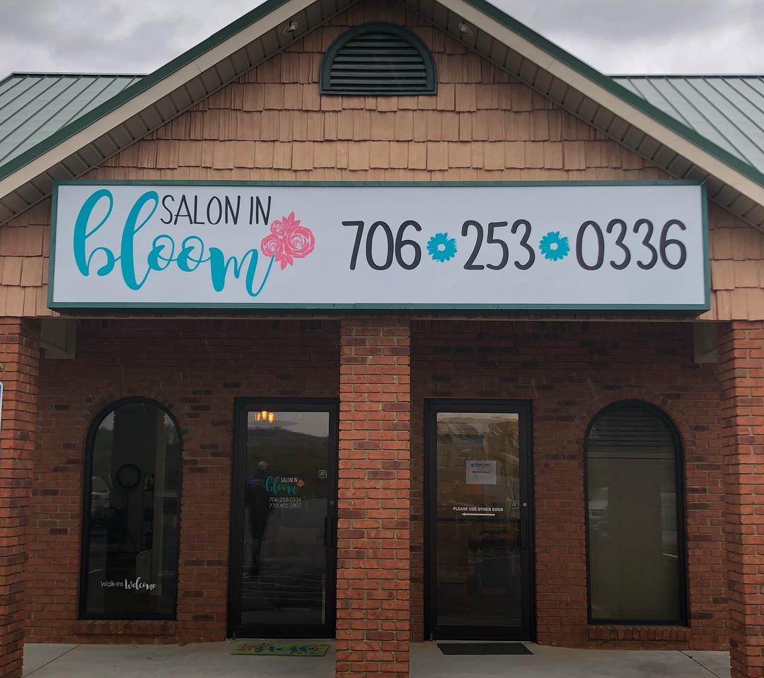 Salon In Bloom